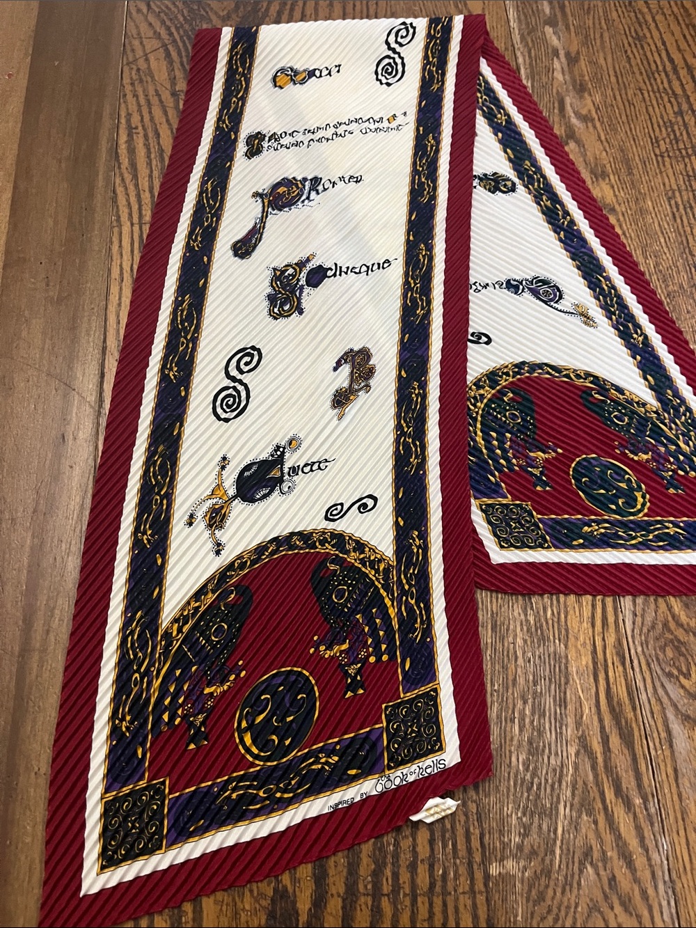 Luxury the cooks of kells scarf in Red, White, Navy and Gold
